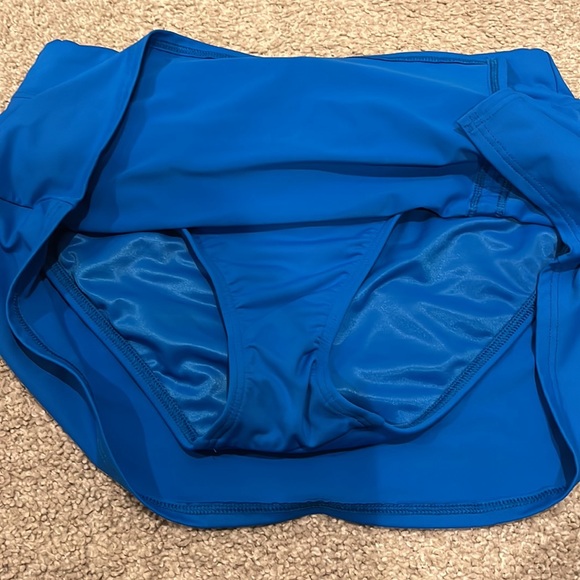 Lands End Swim Skirt Size 8 - Picture 4 of 4